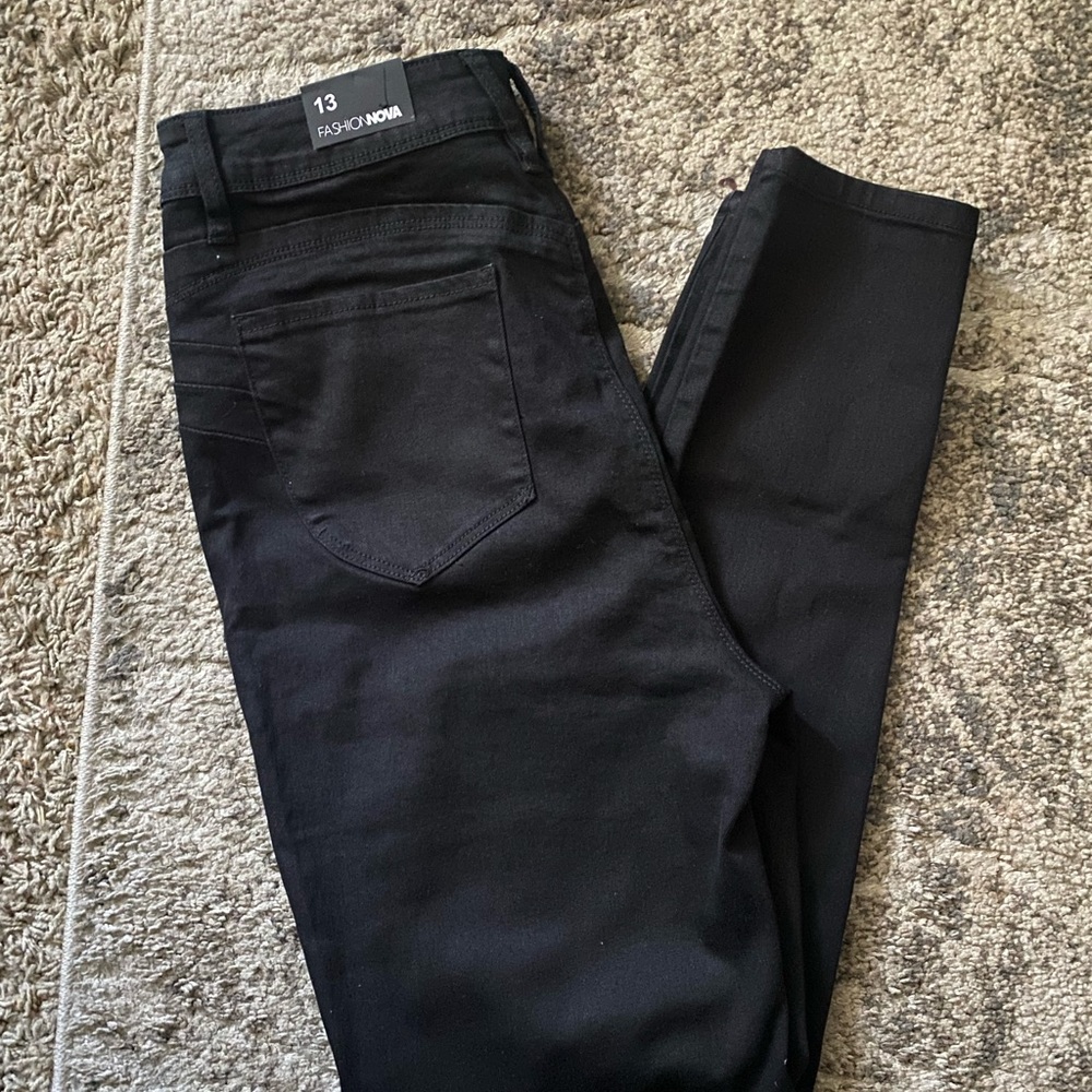 NWT🌟Fashion Nova Black Booty Lifting Jeans